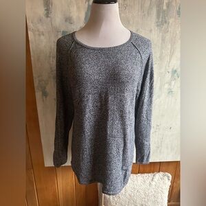 Karen Scott Black, Gray & White Knit Top Size Medium. 100% Cotton.